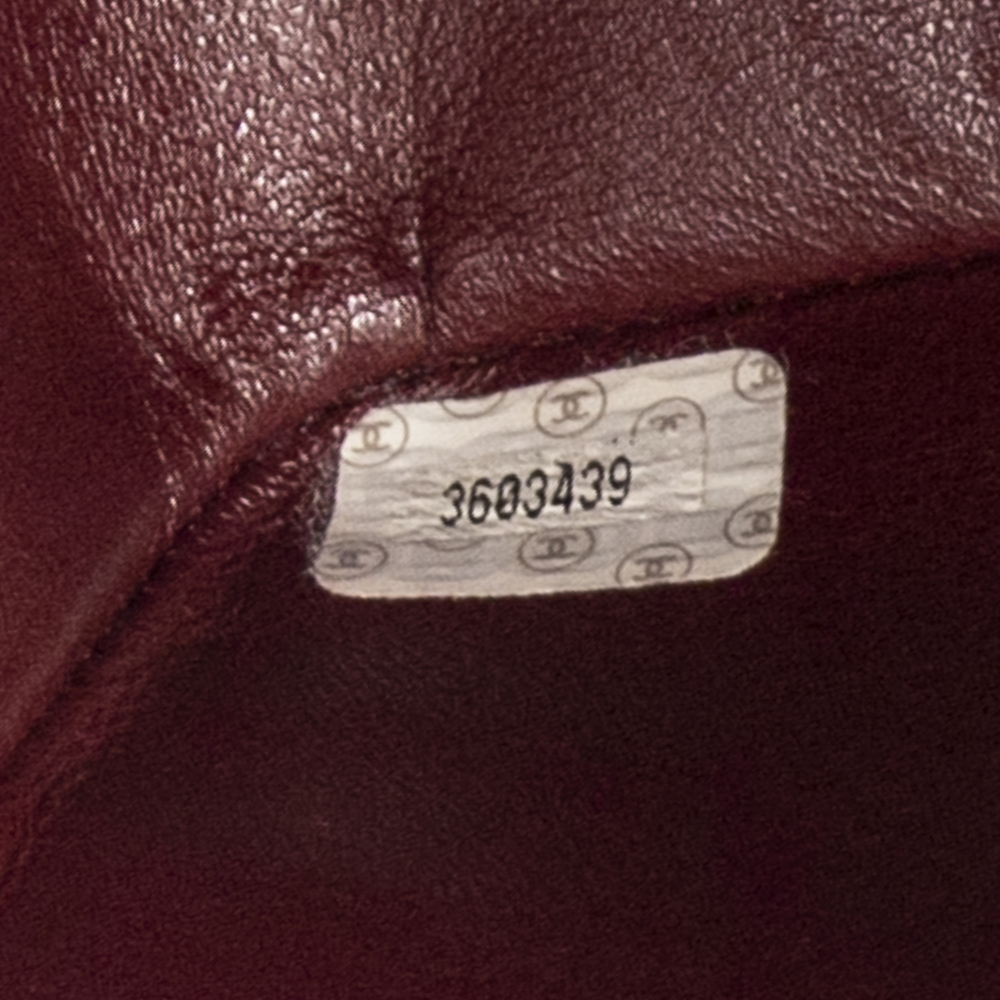 Chanel Maxi Jumbo XL Flap - Picture 10 of 10